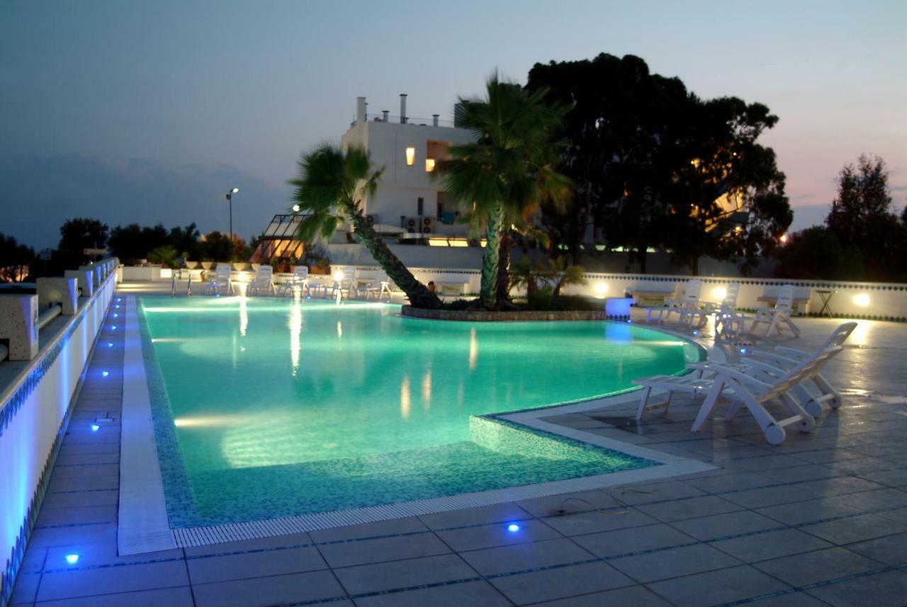 Hyencos Hotel Callyon Torre San Giovanni Ugento Exterior foto